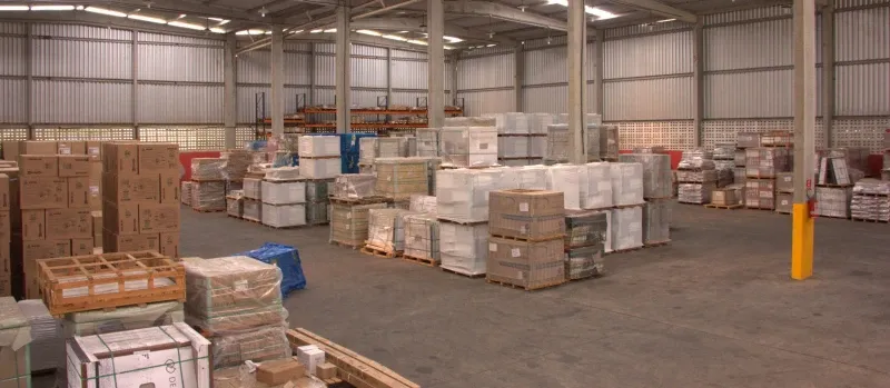 Armazenagem e Distribuição Armazenagem e Distribuição